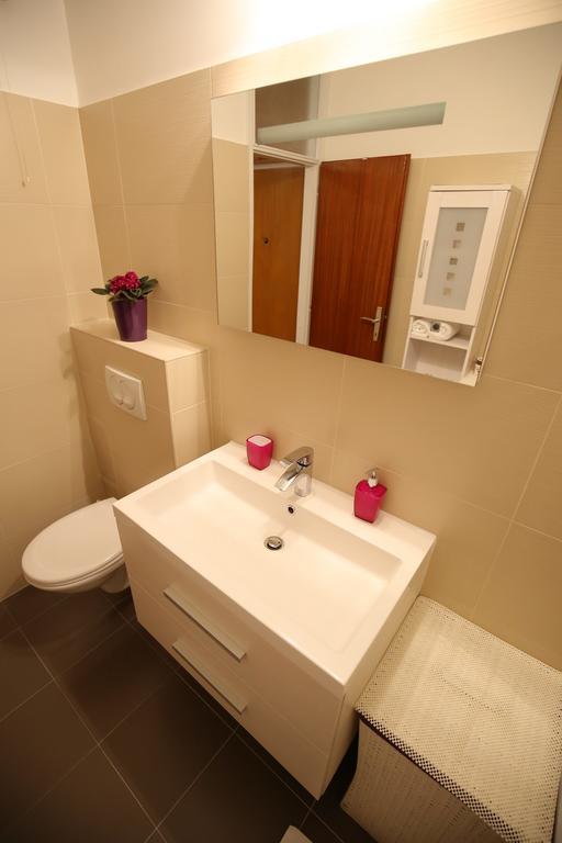 Apartment Navigare Zadar Rum bild